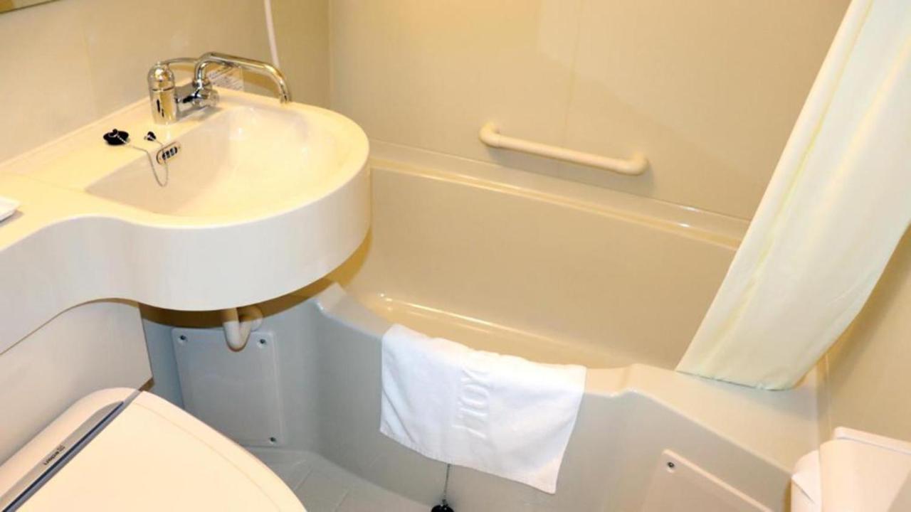 Toyoko Inn Wako-Shi Ekimae Екстер'єр фото