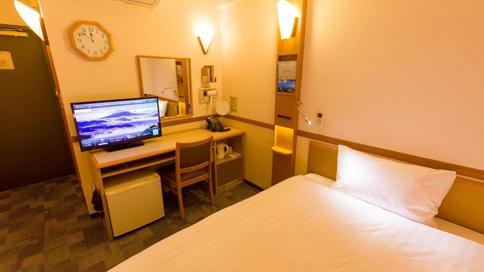 Toyoko Inn Wako-Shi Ekimae Номер фото