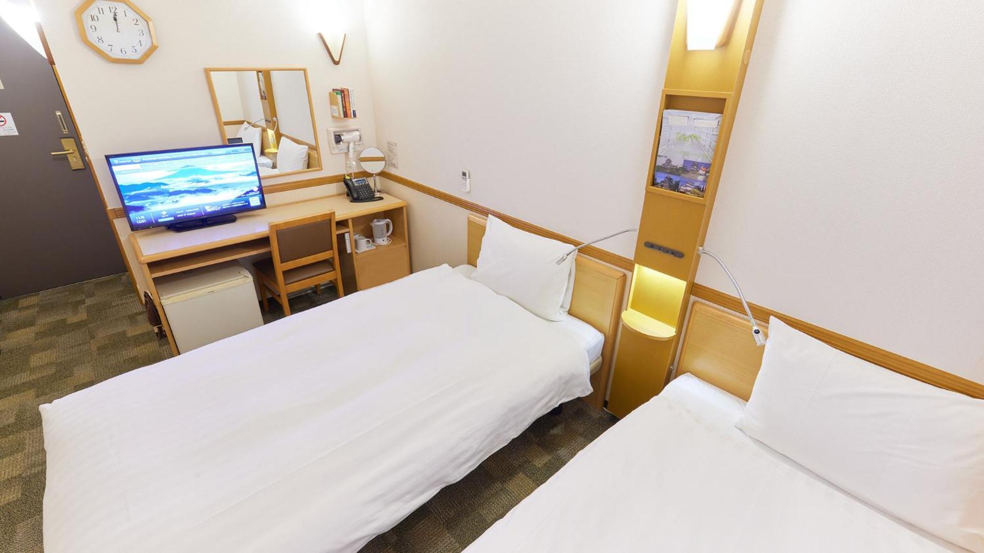 Toyoko Inn Wako-Shi Ekimae Номер фото